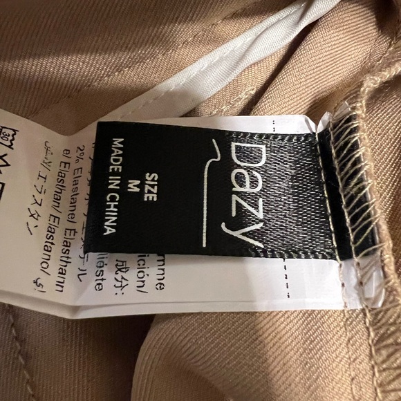 New Dazy pants and cropped flowing blazer size M - Picture 3 of 13